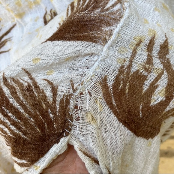 Objects Without Meaning Amber Dress White Palm - Picture 12 of 16